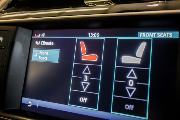 2015 Jaguar XE 2.0d R-Sport Saloon 4dr Diesel Auto Euro 6 (s/s) (180 ps) *Rear Camera + Ke SALOON...