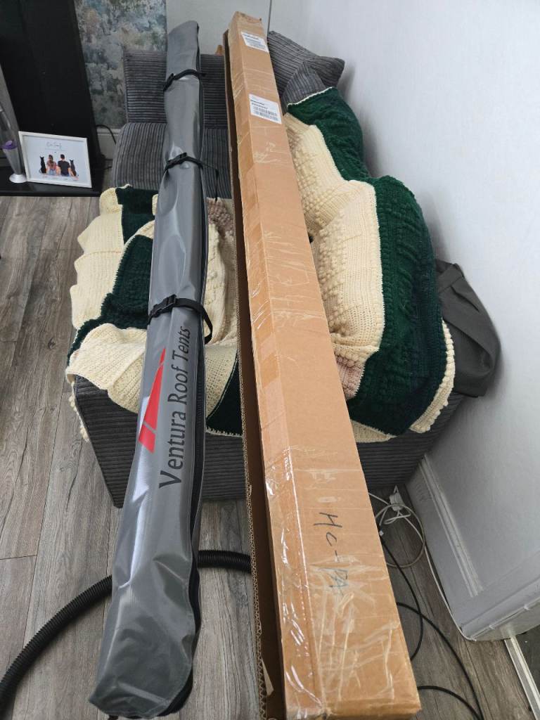 Brand new un used ventura 2.5m roof tent awning 