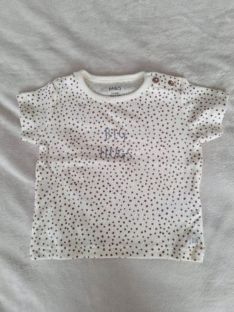 Cream With Brown Spots Big Hugs Short Sleeved Tshirt Marks And Spencer Size 3-6 Months 