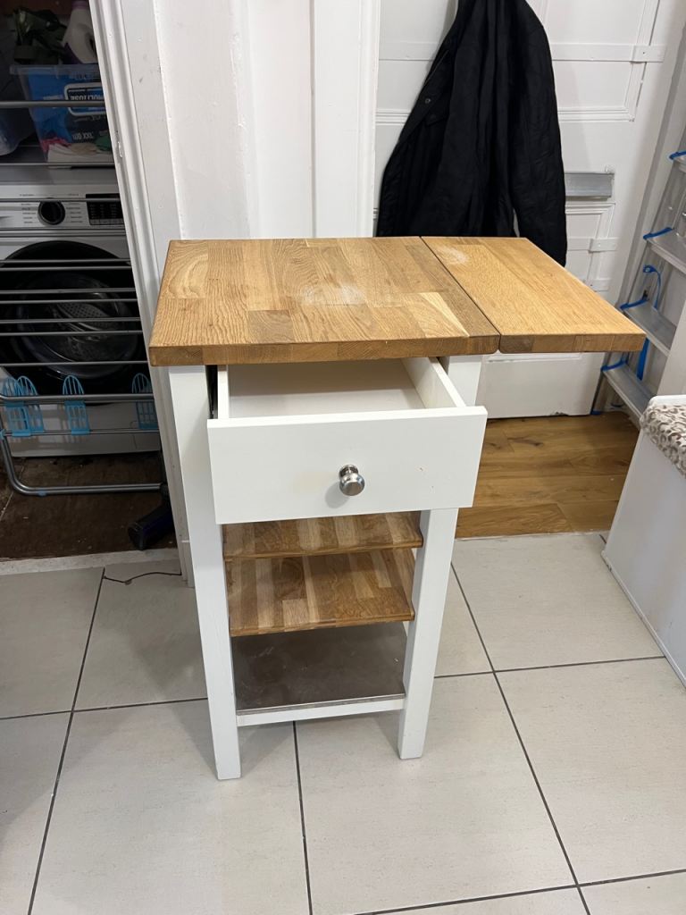 Kitchen butchers block