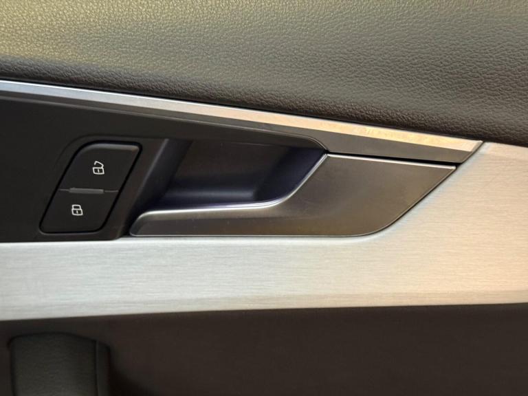 2016 Audi A4 2.0 TDI 190 Quattro S Line 5dr S Tronic ESTATE DIESEL Automatic