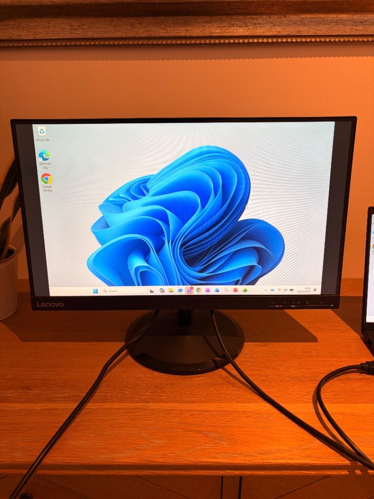 Lenovo D22e-20 Computer Monitor, £40.00 for Sale in Wimbledon, London ...