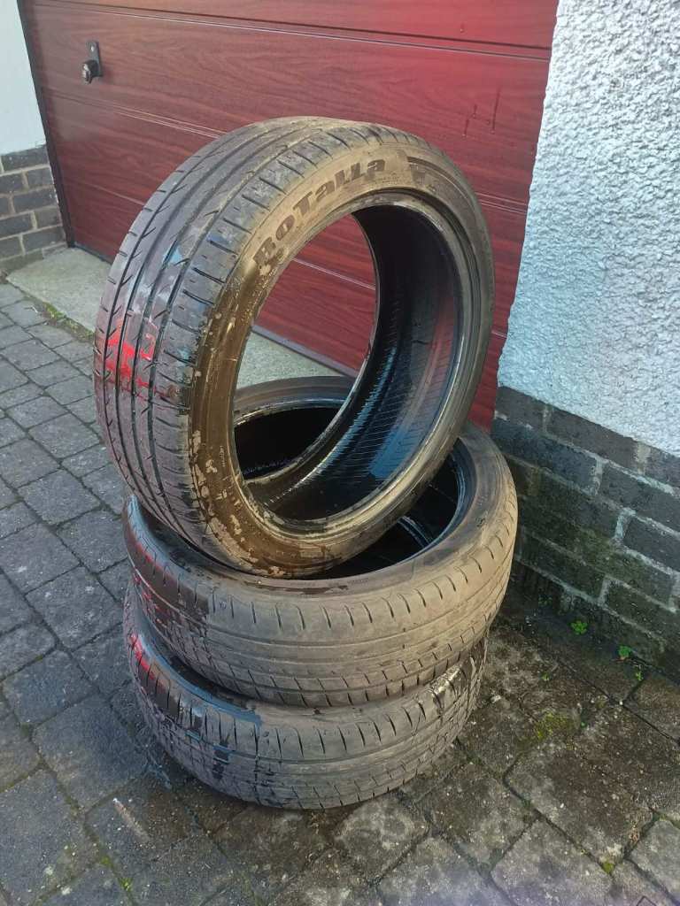 x3 Part Worn Tyres (215 / 45 / R18)