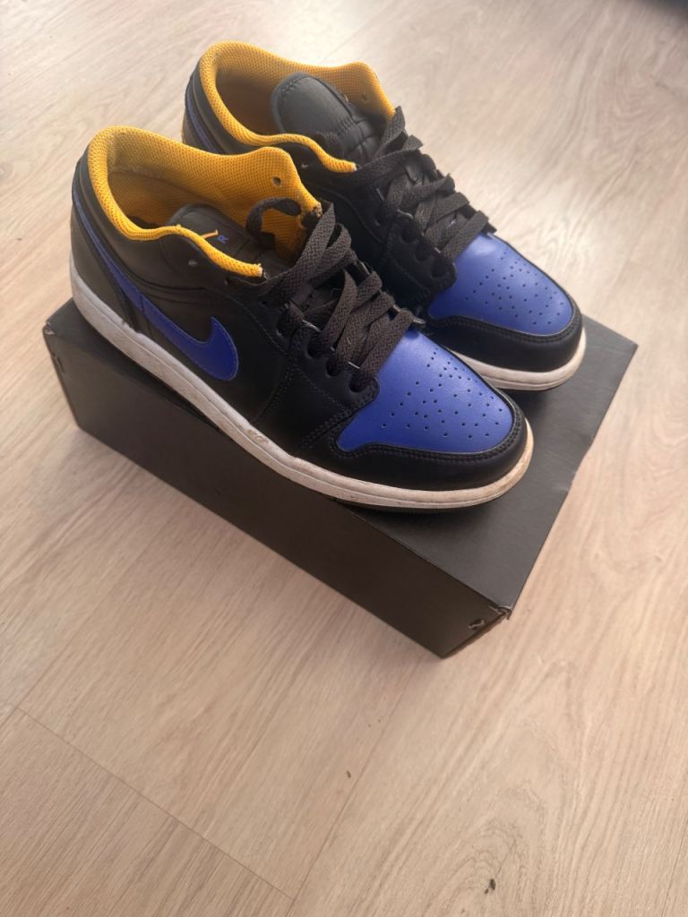 Jordan 1 black/purple