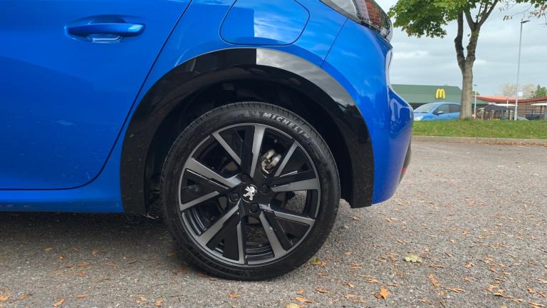 2023 Peugeot 208 1.2 PureTech 100 GT 5dr EAT8 Petrol Hatchback Hatchback Petrol Automatic