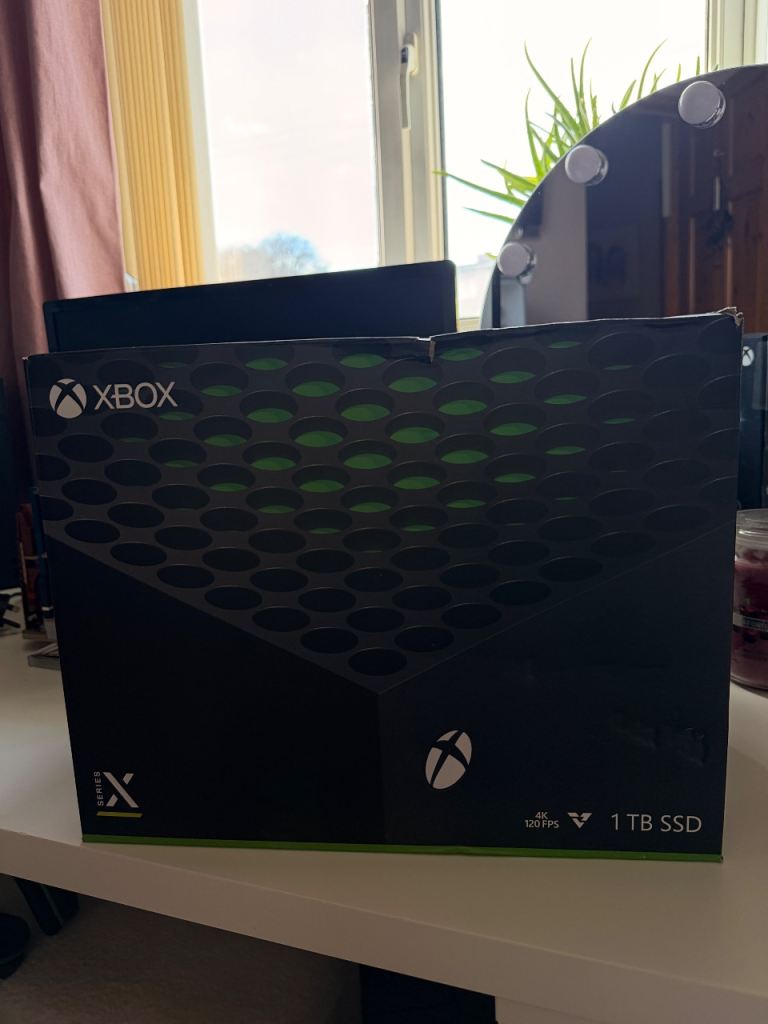 Xbox Series X 1TB SSD with FC26 and Two Controllers