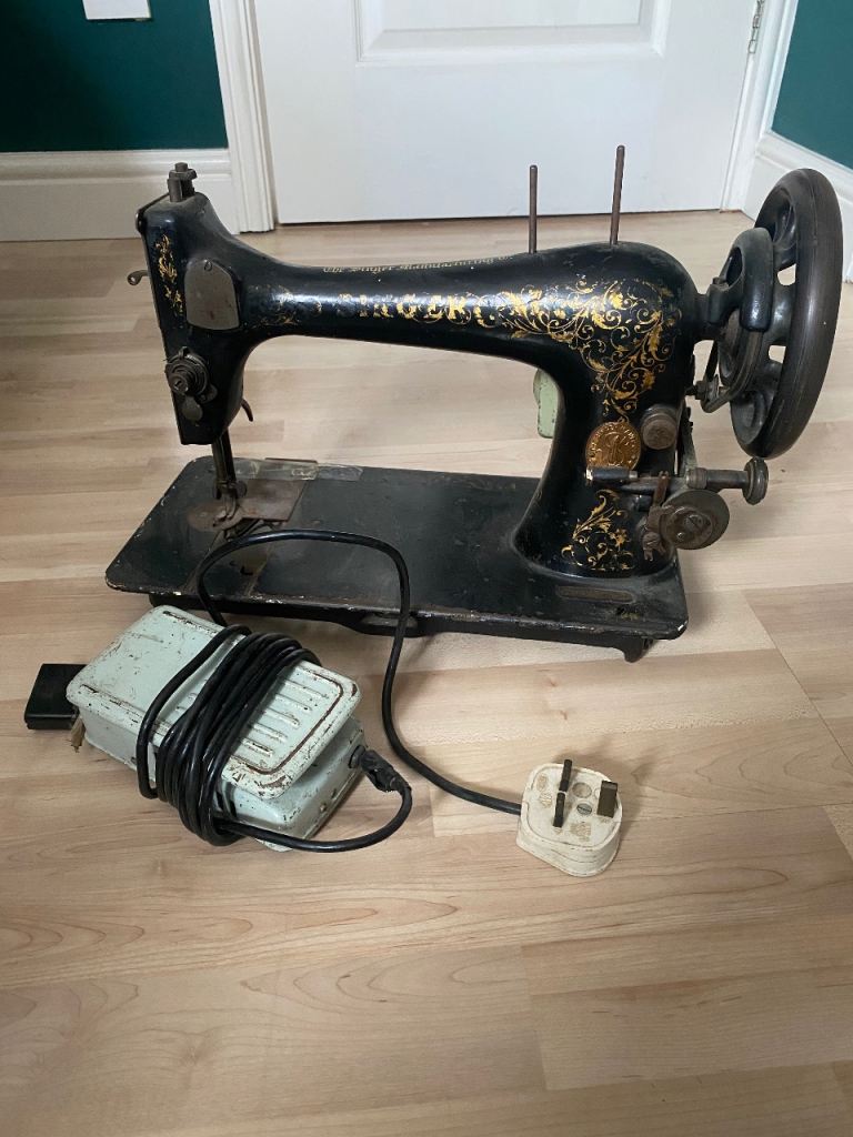 Antique 1906 Singer Sewing Machine –Vintage Cast Iron Electric Machine –Model 15