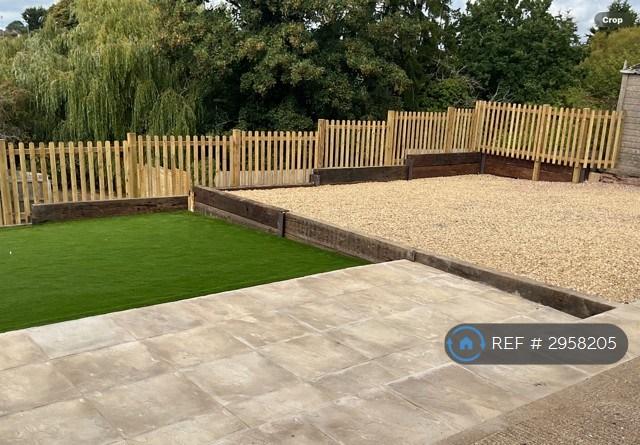 3 bedroom house in The Leys, Northampton, NN7 (3 bed) (#2958205)