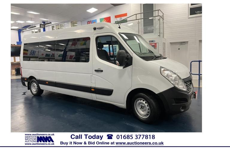 2017 Renault Master 35 2.3DCI 130PS LWB 7 SEAT DISABLED MINIBUS C/W ACCESS RAMP. -------------- M...
