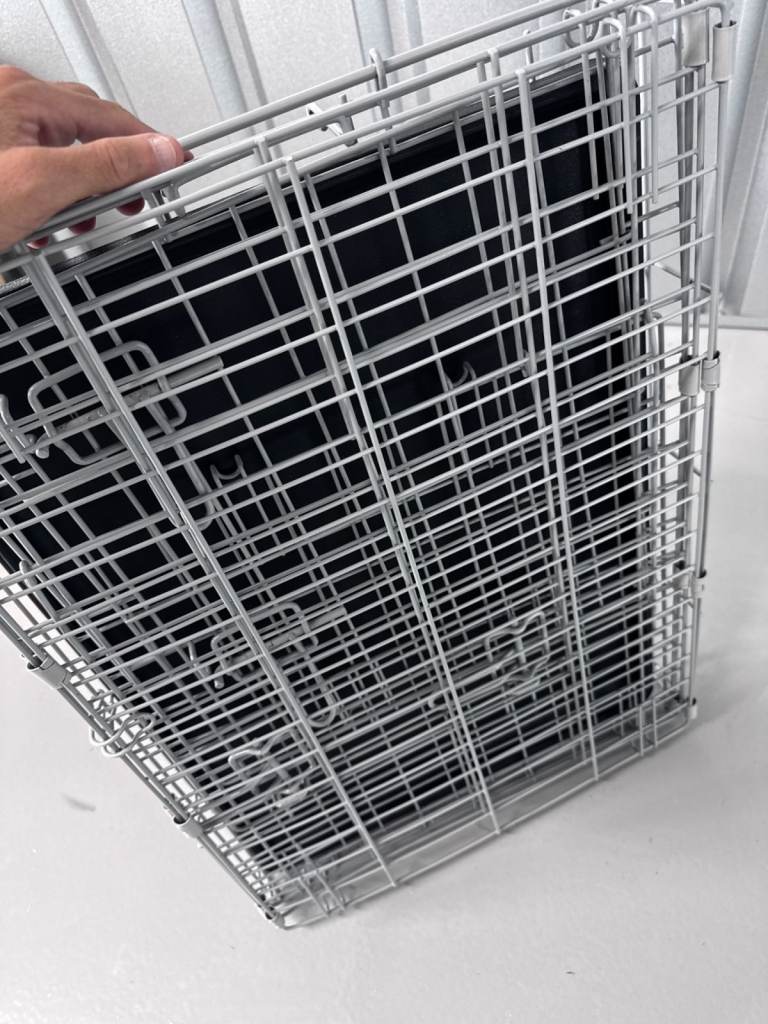 SMALL FOLDING DOG CRATE / CAGE WITH TRAY – IDEAL FOR CHIHUAHUA & SMALL DOGS