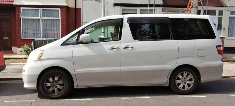 Toyota Alphard 2005, 2990 (cc) 8 seater
