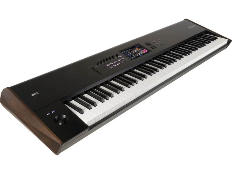 Like New Korg Nautilus 88 Synthesizer Workstation with Full Weighted Keys Cost almost £1,900