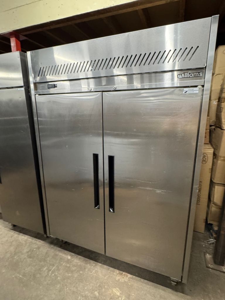 Commercial double door fridge cafe shop restaurant takeaway 