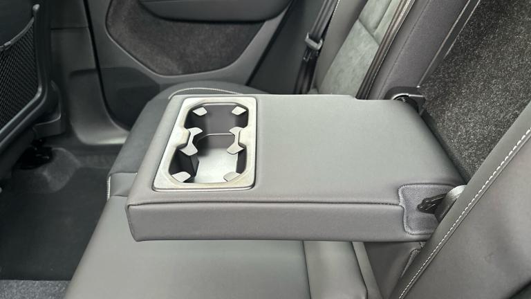 2025 Volvo XC40 2.0 B4P Plus Dark 5dr Auto Petrol Estate Estate Petrol Automatic