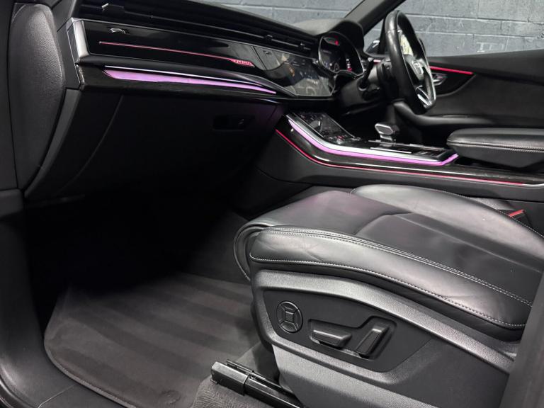 AUDI Q7 3.0 TFSI V6 55 Black Edition 2021