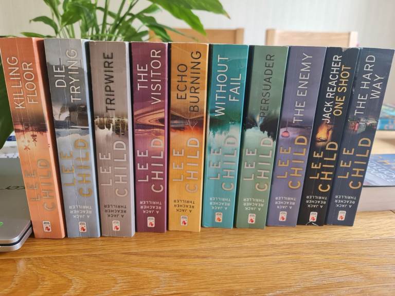Lee Child Jack Reacher Thriller Book Set – 29