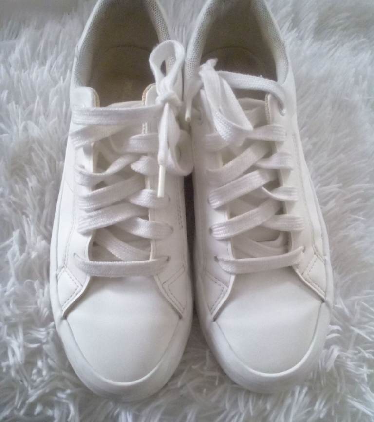 White Pull & Bear Chunky PU Platform Trainers-Size 4/37. POST OR COLLECT!