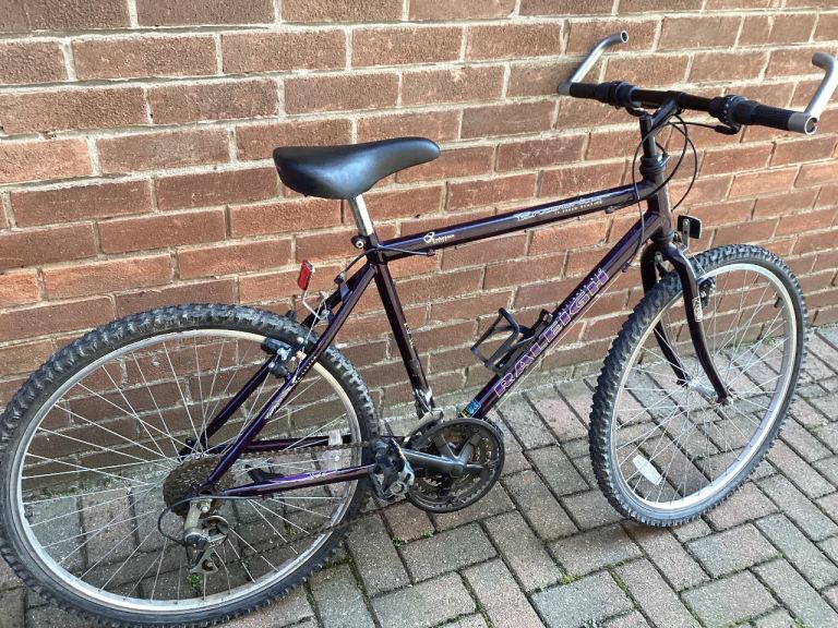 Raleigh mountain bike gents