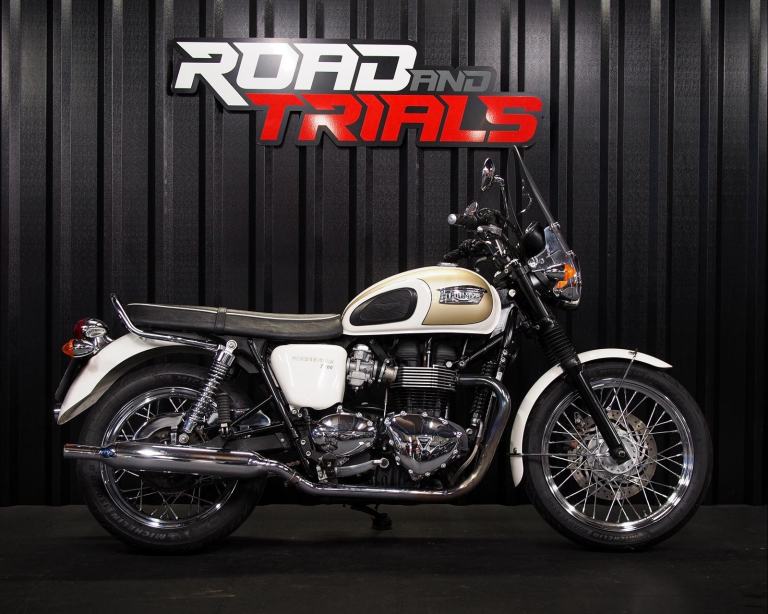 2015 Triumph Bonneville T100 SE – Chrome & White – Absolutely Stunning