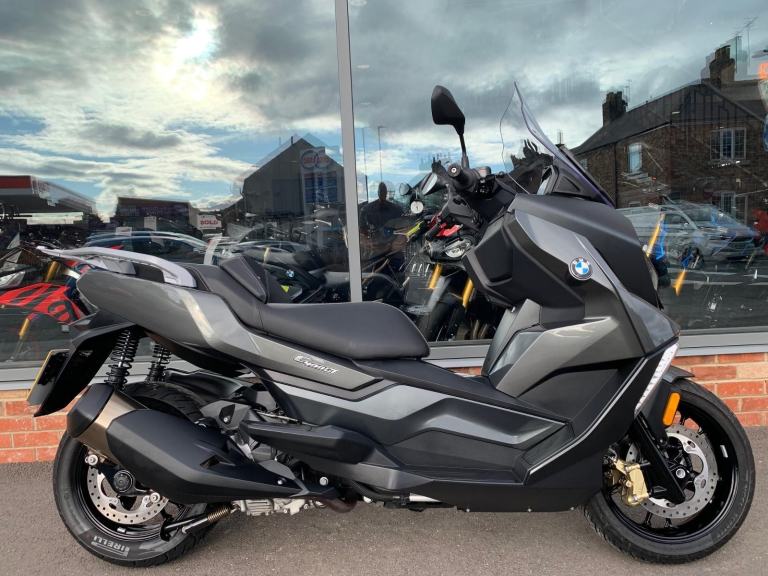 BMW C 400 GT - 2929 miles - BMW SAT NAV - 2 YEAR WARRANTY 
