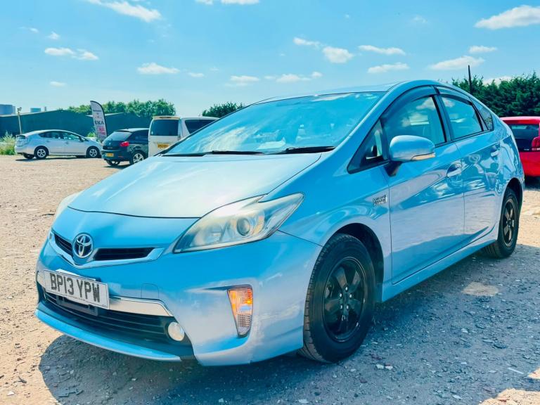 2013 Toyota Prius 1.8 VVTi Plug-in 5dr CVT Auto Hatchback Petrol Parallel Phev Automatic