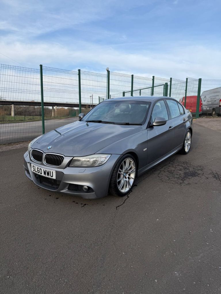 BMW 335i manual saloon 1 owner very rare car