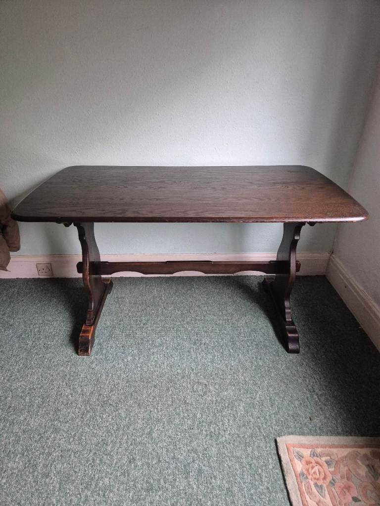 Oak dining table 
