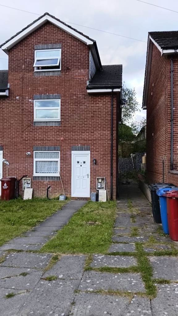 House for rent 3/4 bedroom in Blackburn 