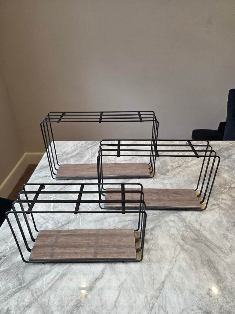 Wall shelves 