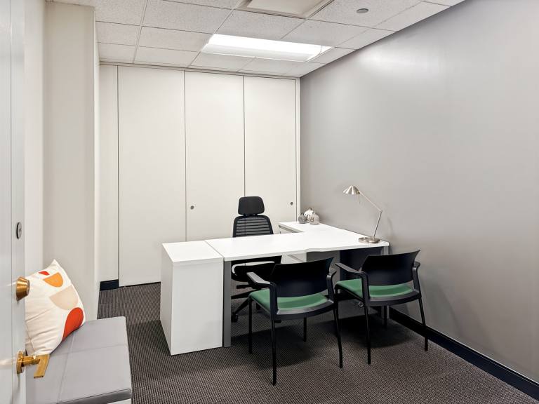 Glasgow - G1 2RQ \ Unreserved Private Office Access - Book by the Day