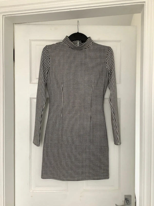 Missguided ladies, longsleeved, checked mini dress size 10