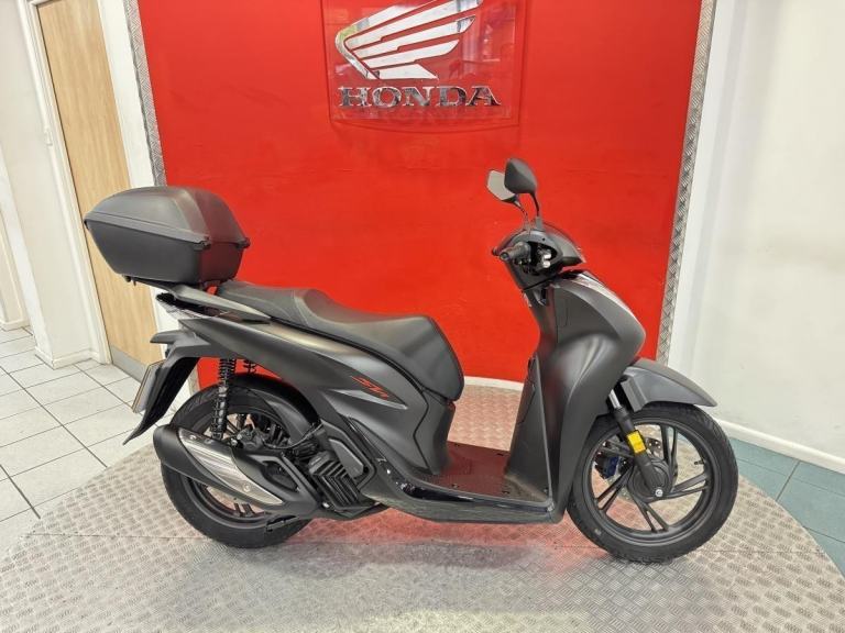 2023 '73' Honda SH125