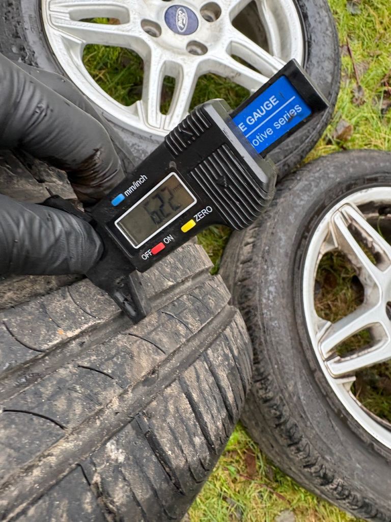 15” 4x108 Ford fiesta zetec ecoboost spoke alloy wheels alloys with tyres Mk8