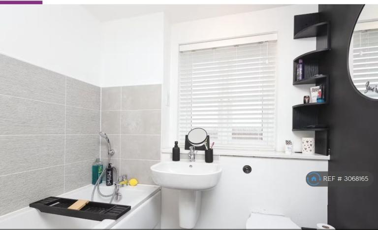 3 bedroom house in Niblett Close, Gloucester, GL2 (3 bed) (#3068165)