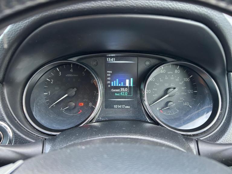 2015 Nissan Qashqai 1.6 DiG-T Tekna [Non-Panoramic] 5dr HATCHBACK PETROL Manual