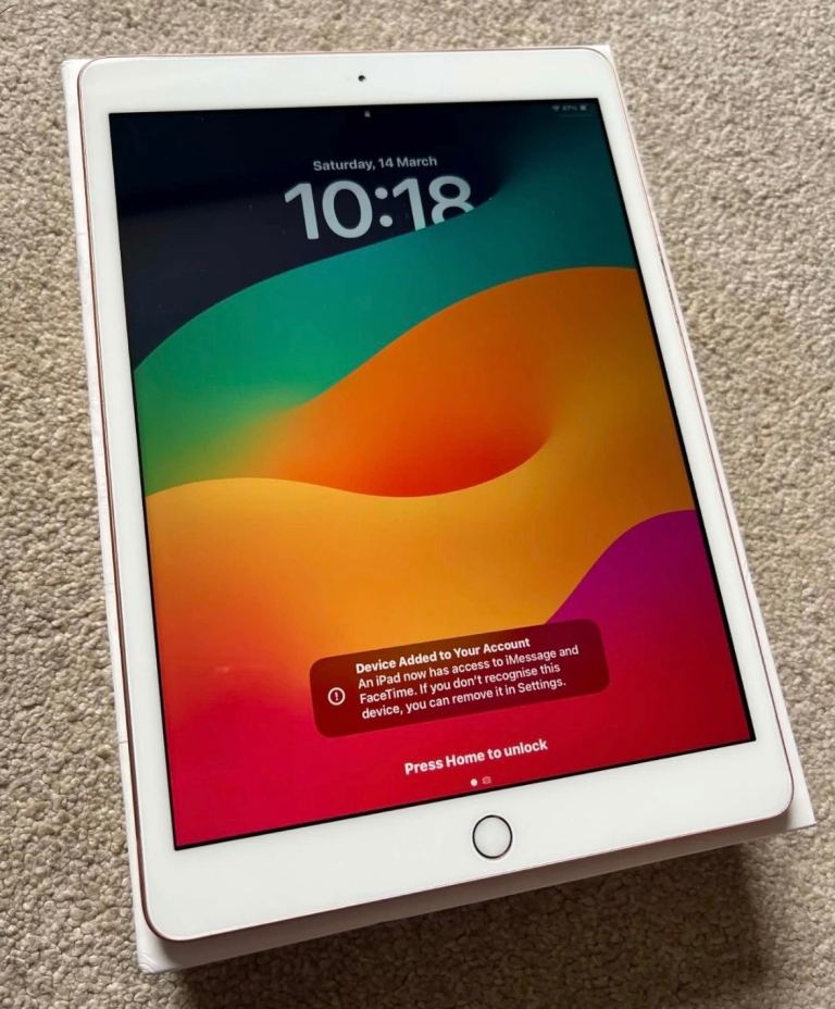 iPad 7th Generation 32GB Excellent condition boxed