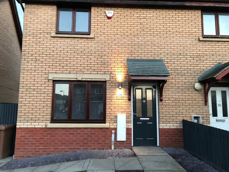 2 Bedroom property for rent £1400 PCM