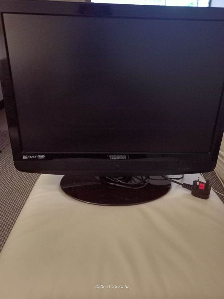 TV with CD player 