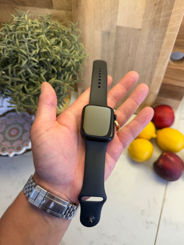 Apple Watch Series 7 - 45mm GPS + Cellular Black