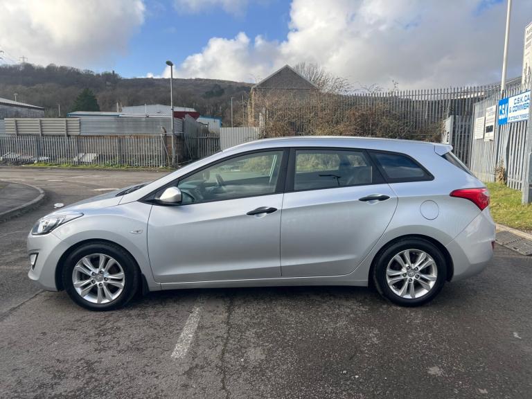 2014 Hyundai i30 1.6 CRDi Blue Drive Classic 5dr Ex Police ESTATE Diesel Manual
