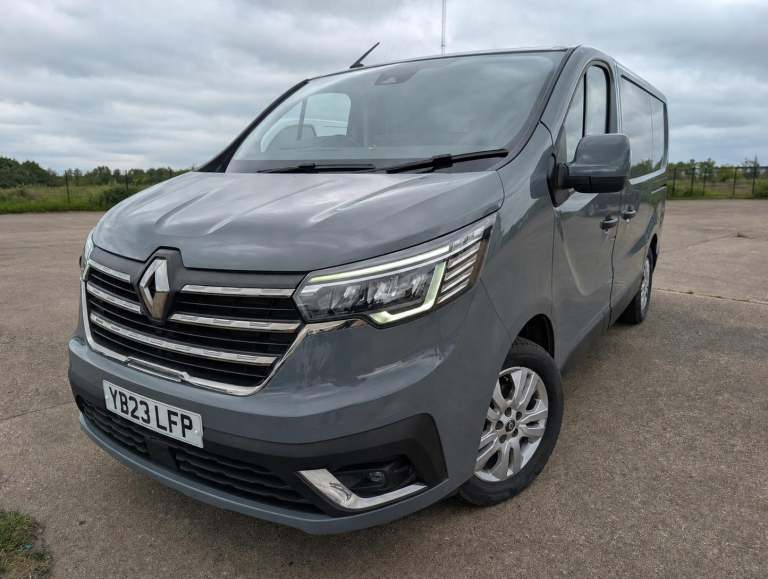 RENAULT TRAFIC 2.0 SL30 Blue dCi 130 Extra Panel Van MY23 2023