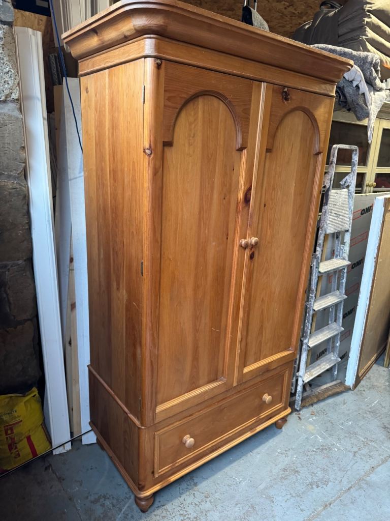 Lovely Pine Wardrobe 