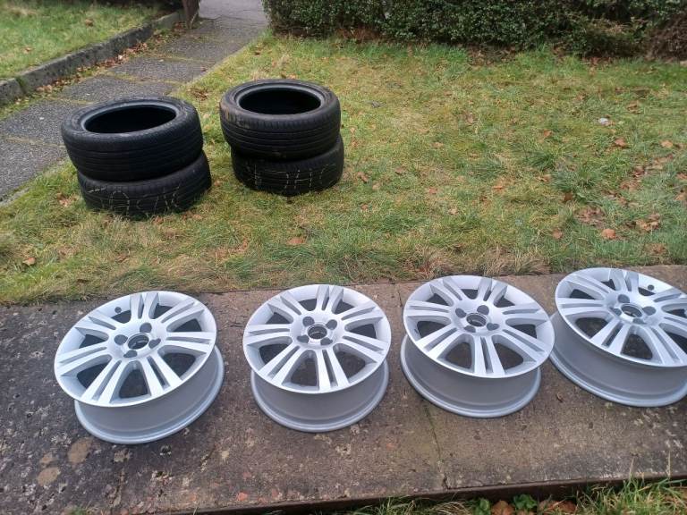 Genuine 16" vauxhall alloys