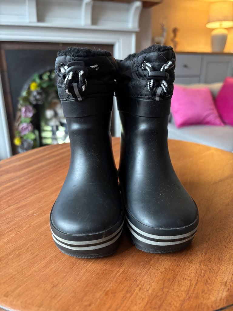 New Thinsulate Child’s Wellies Size 4