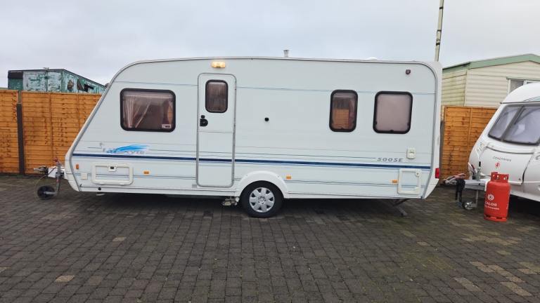 Caravan to rent 