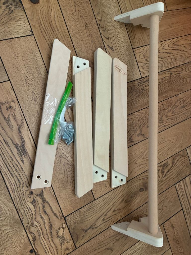 Mini dream play frame