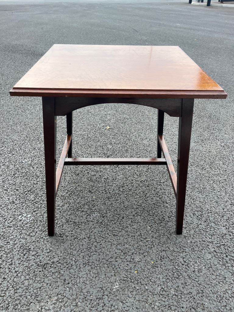 Mahoney art nevoue side table (delivery available 