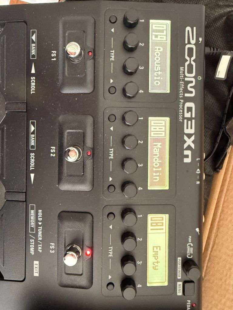 Zoom G3XN MULTI EFFECTS GUITAR PROCESSOR