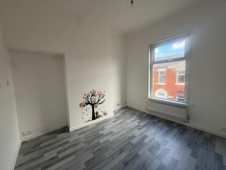 3 Bed Terraced House, Preston Henderson Street, PR1