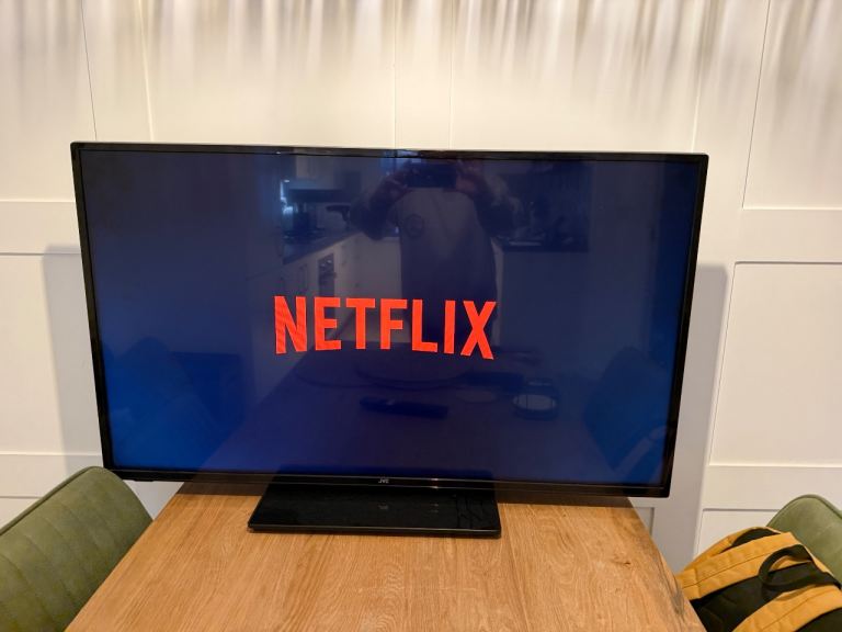 JVC 43 inch Smart TV with stand / bracket 